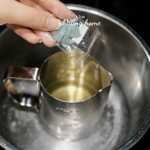 Đun chảy sáp nến thơm
